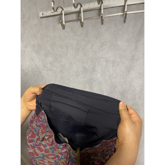 Lululemon Shorts Men 30X9 Active Performance Floral Drawstrings Packable Camo M - Picture 9 of 11